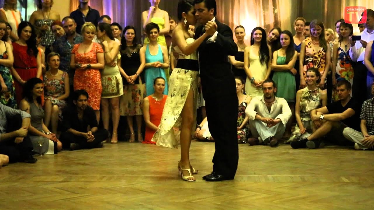 Sebastian Achaval and Roxana Suarez, 3, Moscow, Milonga 