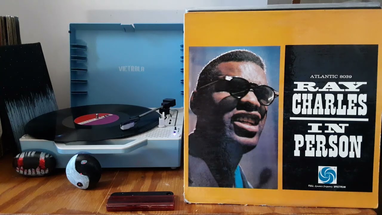 RELAX AND VIBE TO VINYL ON VICTROLA.............(I DO NOT OWN RIGHTS TO THE MUSIC)