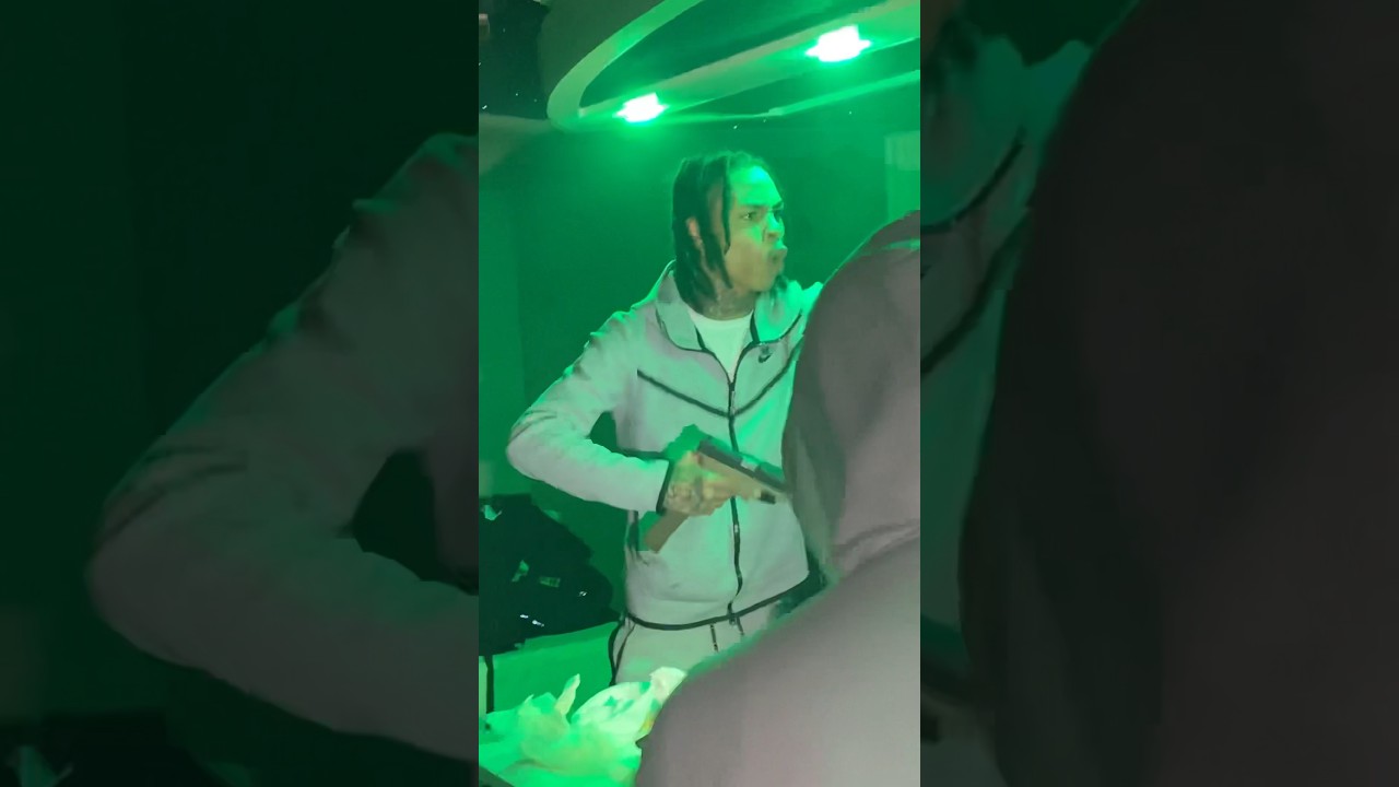 Kay Flock in the studio bumpin King Von‼️👹 #freekayflock #lilmabu #dougieb #viral
