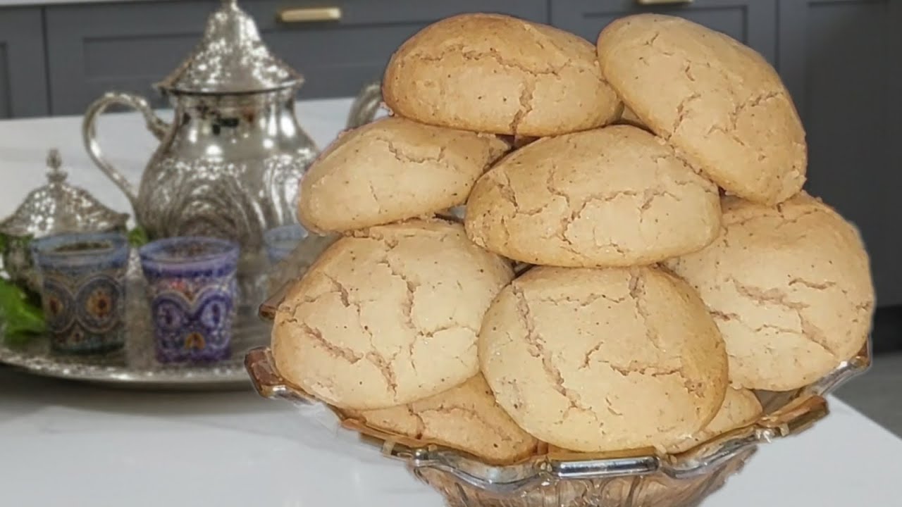غريبة الزمن الجميل مرملة هشيشة كذوب فاليد قبل الفم و الأهم أنها كتوجد فعشر دقايق 
