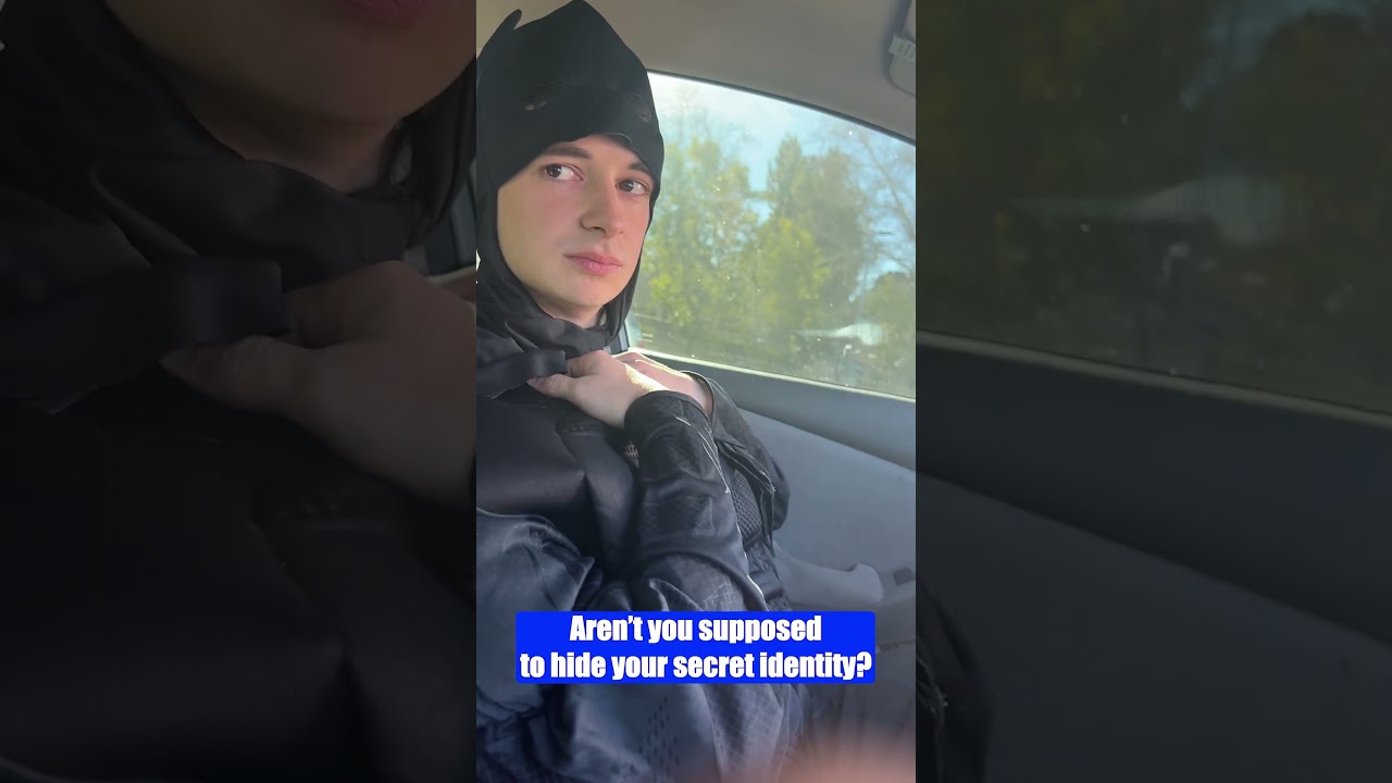 Batman gives Drive Thru Worker $$$! #movies #batman #dc #drivethru #viral