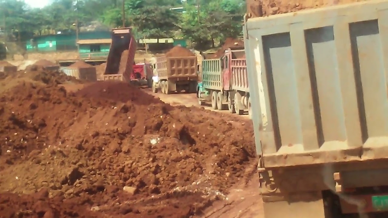 Wickedest, LOUDEST, Nastiest Jake Brake at Naranda Bauxite mine in Jamaica.