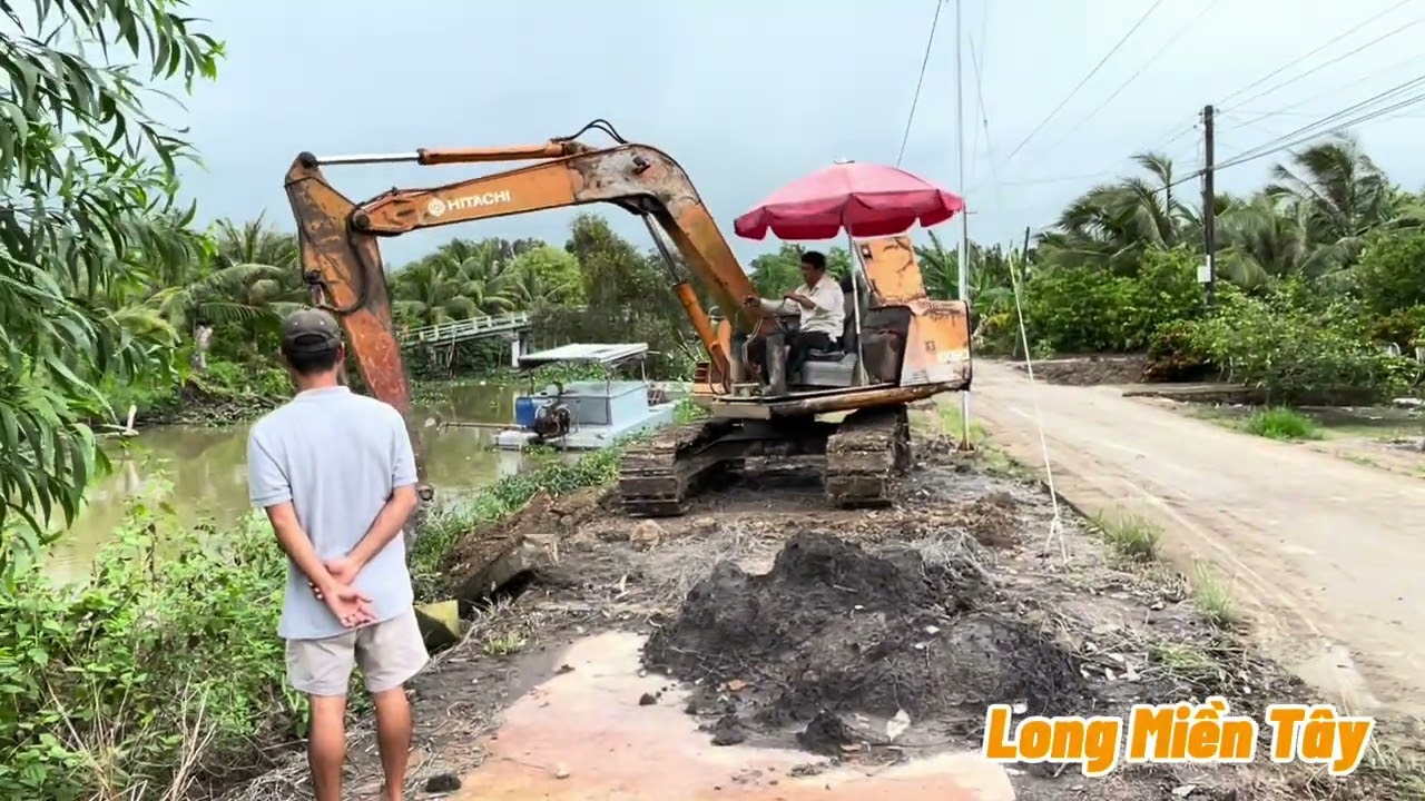 Âm Thanh Xe Cuốc Hitachi EX60 Xúc Đất Bờ Sông Ở Miền Tây - Hitachi EX60 Excavator | Long Miền Tây