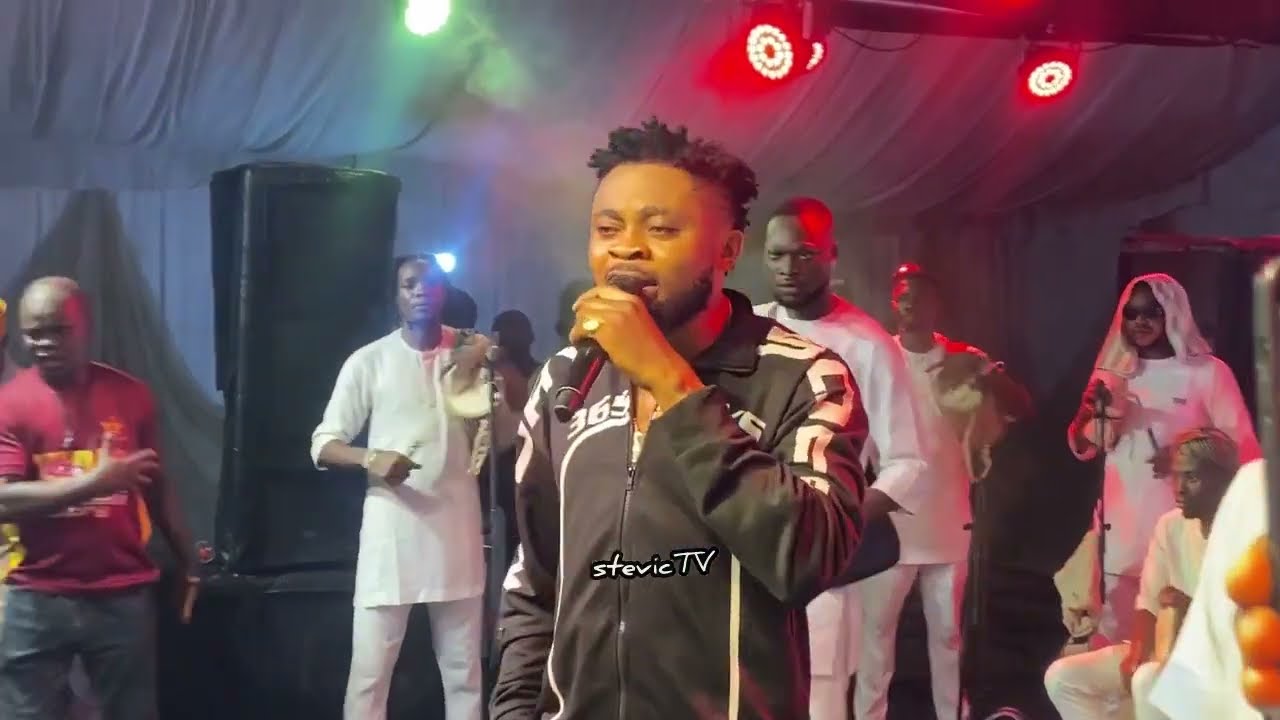 KAYSLIKY AND HIS JUJUBAND GIVING IT HOT BACK TO BACK AT ALARATEE’S CONCERT, YADAH 5.0