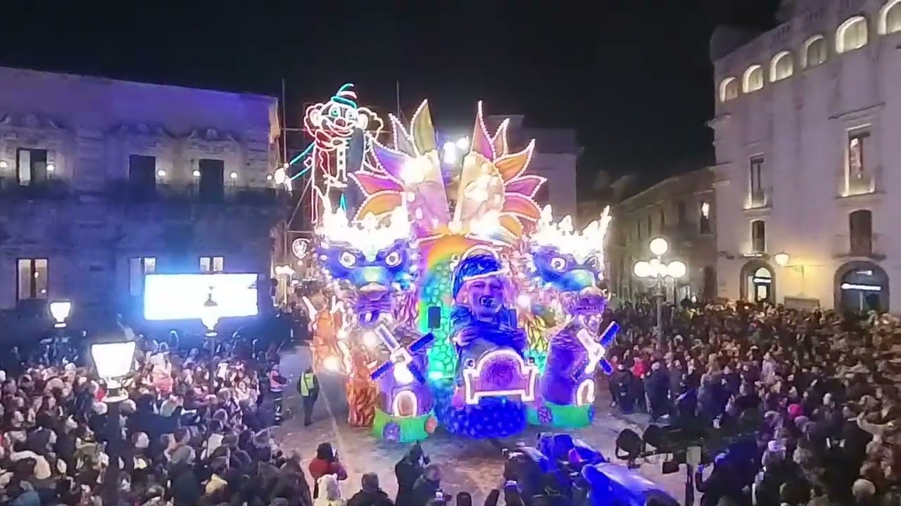 Carnevale di Acireale 2024 - Chissà se stai sognando