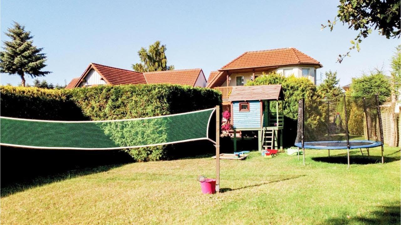 Stunning home in Kolobrzeg with 3 Bedrooms, Sauna and WiFi, Kołobrzeg, Poland