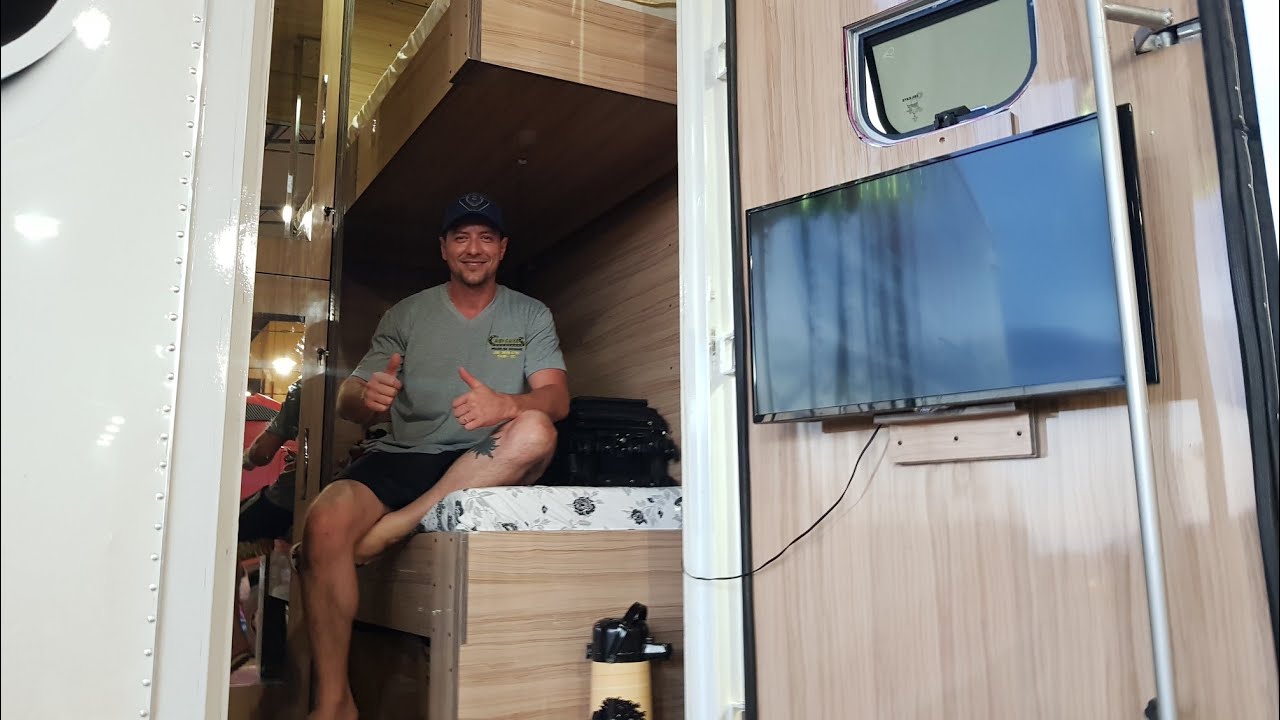 Olha esse quarto no Baú do Caminhão .Q lindo