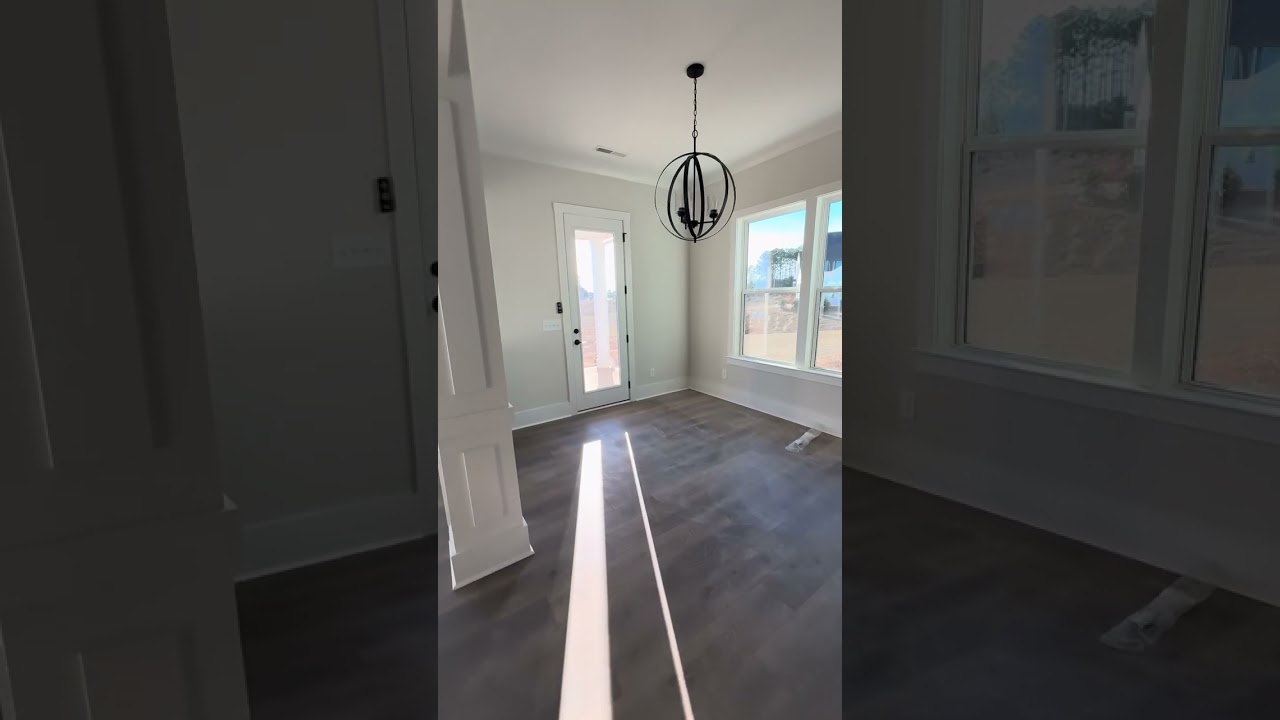 Edgewater Pinery Winslow Model 