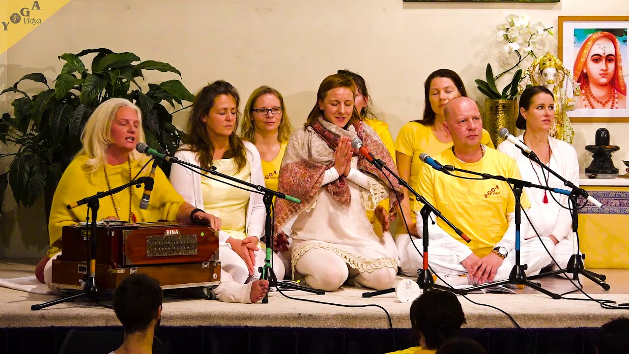 Kailash Ki Shakti Shiva Shankara Ki Jaya | Shiva Kirtan | by Allgäu Yoga Teachers