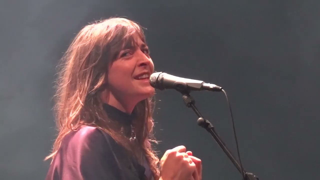Fishbach - Masque d'Or (Live) Paris, Studio 104