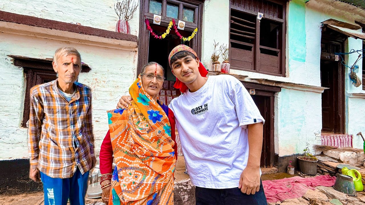 Finally Gaon aagye dada dadi ke paas 😍 