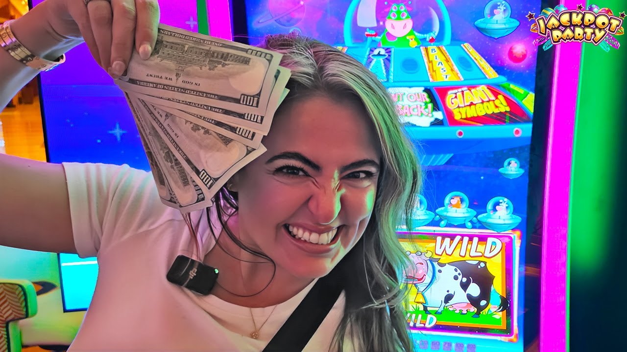 I WON BIG Chasing The Unicow on Planet Moolah on Small Spins!