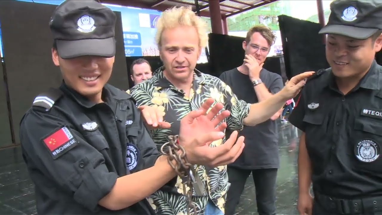 HOUDINI Crate Escape - Franz Harary Illusionist Magician
