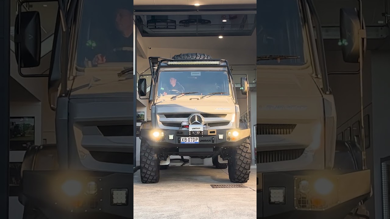 THE MEGA-ER 6X6 UNIMOG