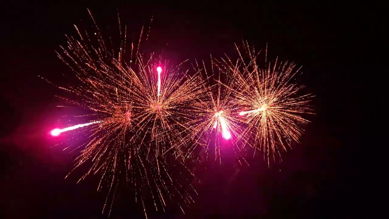 Pyroshine / Pyro Moravia / Dynamite / Kal. 30mm / 26 Sch. / 500g NEM / 25 Sek.