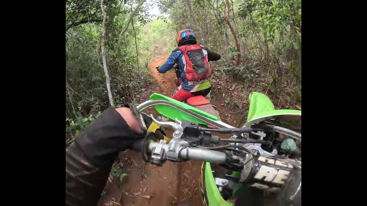 Trilha de moto Baixo Guandu, Klx 450r ô Mota boa 