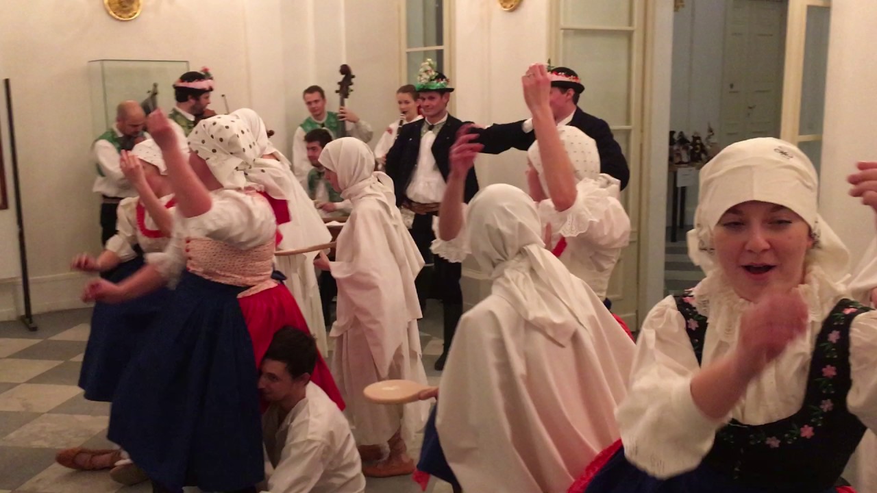 Soubor Danaj a CM Krepina v Národopisném muzeu v Praze - ukázka