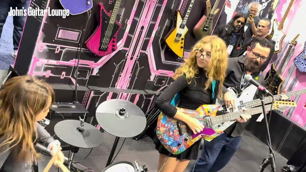 Radio Nube LIVE @ NAMM 2026 Cream Guitars Booth