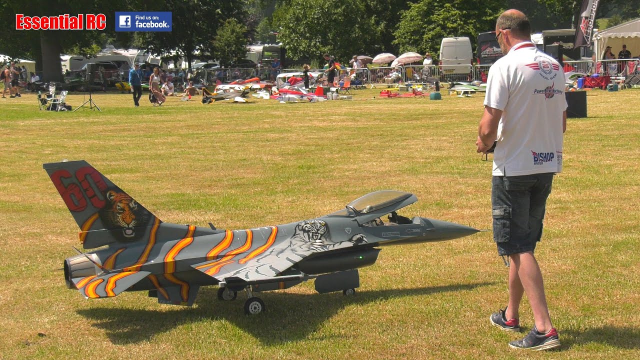 HUGE XXL 1:5 scale radio controlled (RC) F-16 turbine jet