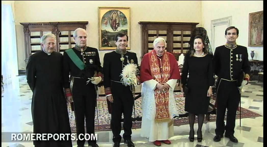 Spain's new ambassador to the Vatican presents credentials to Pope