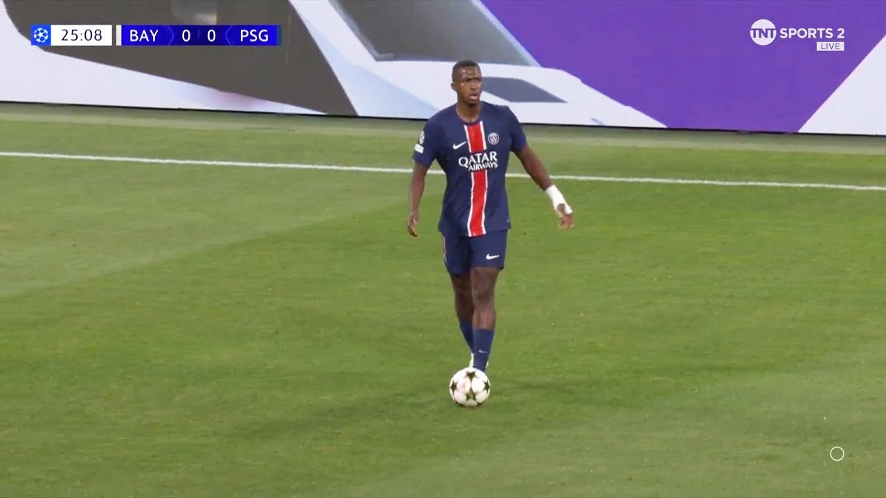 Willian Pacho vs Bayern Munich Away (26/11/2024)