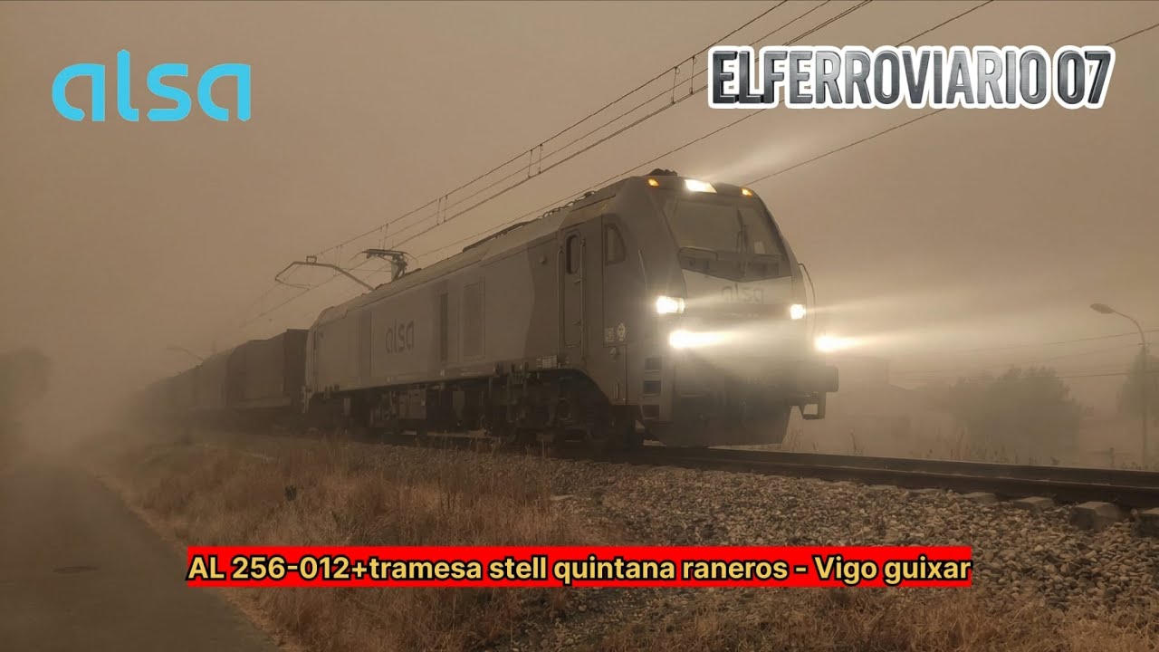 AL S-256-012+tramesa stell a su paso por el barrio de la placa (Ponferrada) destino Vigo guixar 