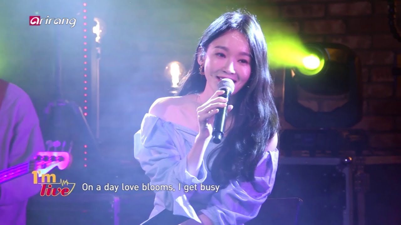 Kang Minkyung 강민경 - Tell Me (I`m Live Show) (English Subs)