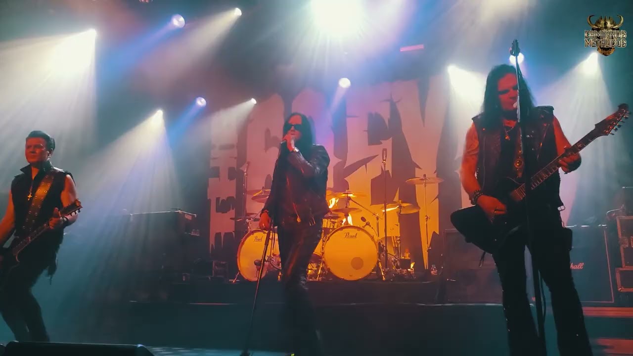The 69 Eyes - "Betty Blue" @ Hard Club (Porto) - multicam