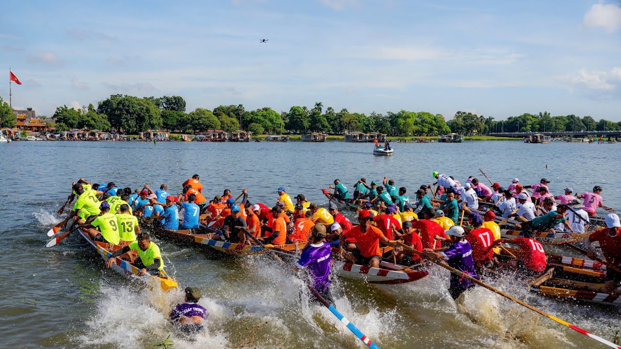 Đua ghe sông Hương - Độ tiền quá bất ngờ không thể lường trước I LeQuang Channel