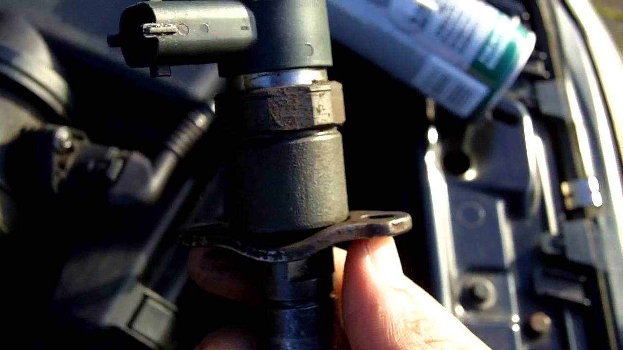 Снятие дизельной форсунки и очистка отверстий Volvo D5