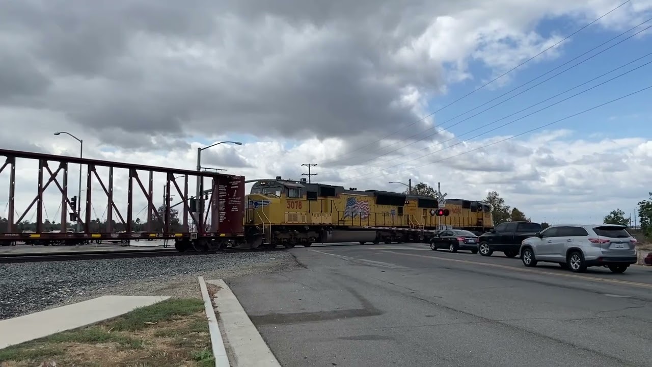 Bellegrave. Ave  Railroad Crossing - Jurupa Valley, CA
