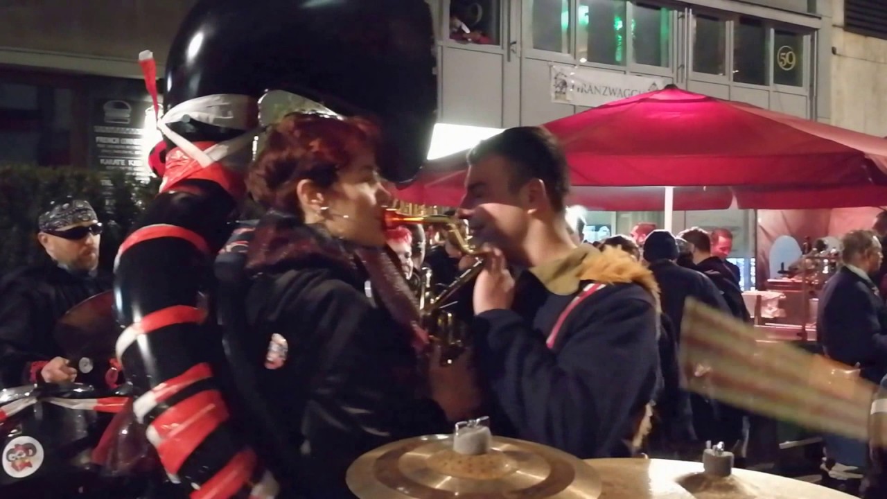 Basler Fasnacht Uelischränzer Sebas Geburtstags Ständeli Emotions