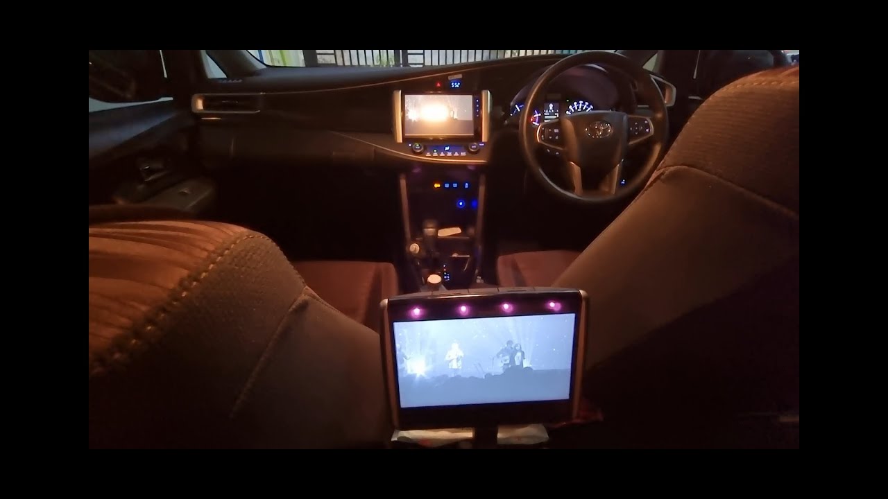 RSE Innova Reborn facelift / Layar /Monitor tengah/belakang.