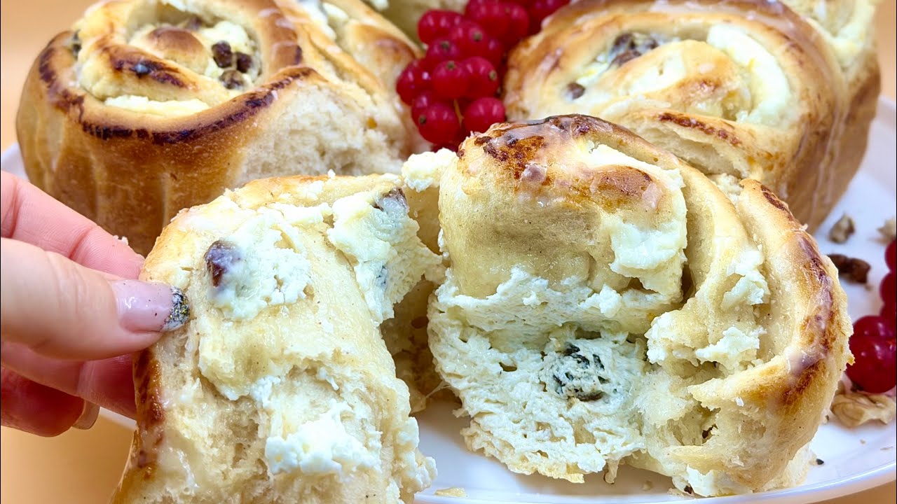 Cinnamon Rolls cu brânză– Rulouri pufoase și cremoase cu umplutură aromată