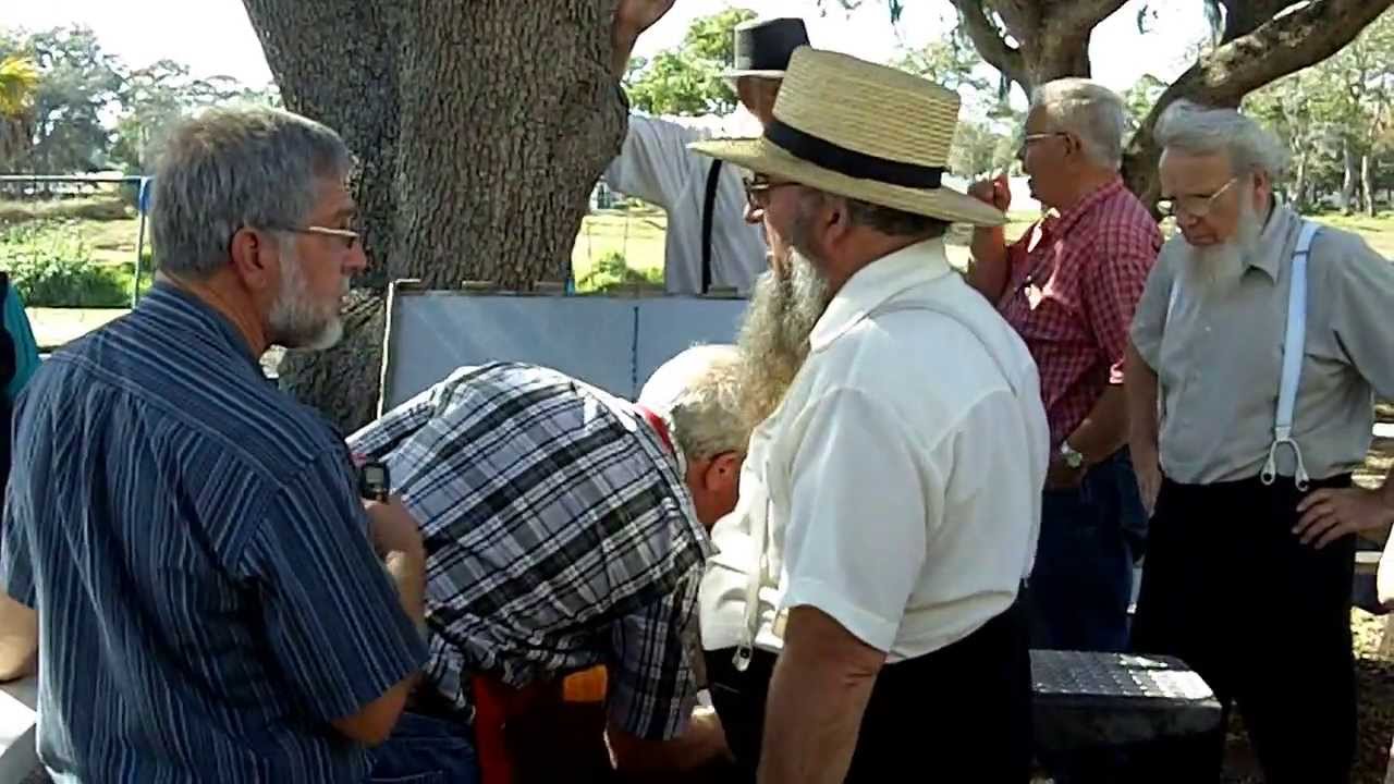 Feeding The 5,000 at Pinecraft Park