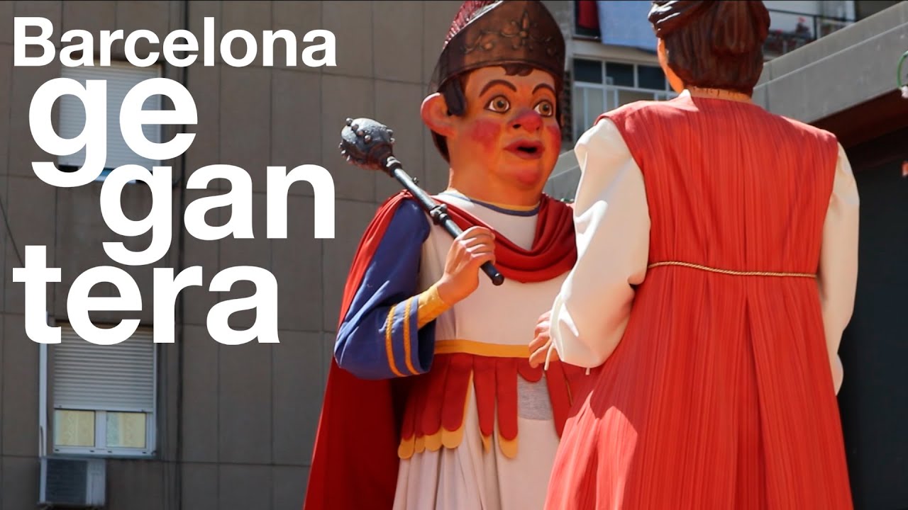 Ball dels gegants Pippo i la Gal•la de la plaça Nova. Barcelona gegantera