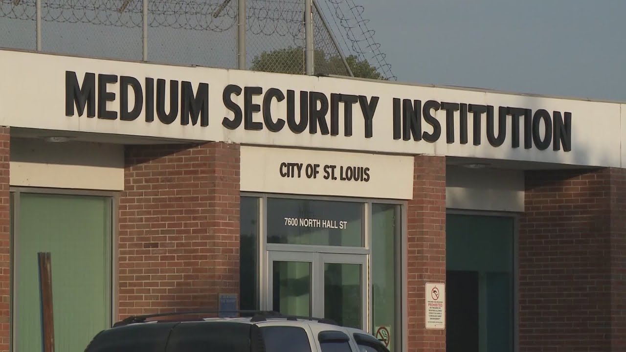 Inmates at St. Louis Justice Center break free