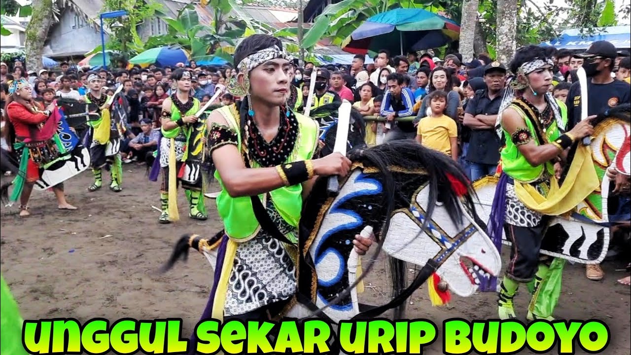 TARI PRAJURITAN EBEG UNGGUL SEKAR URIP BUDOYO