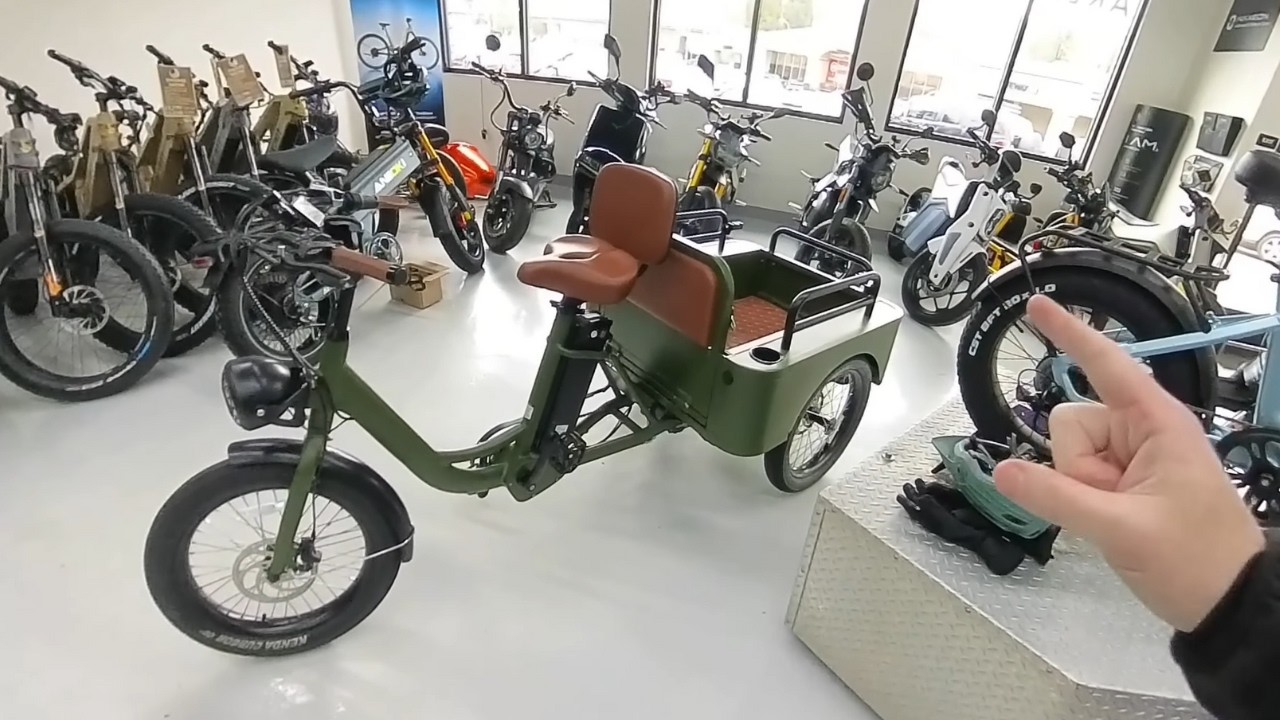 This is my favorite electric trike!  Oh Wow Conductor Plus