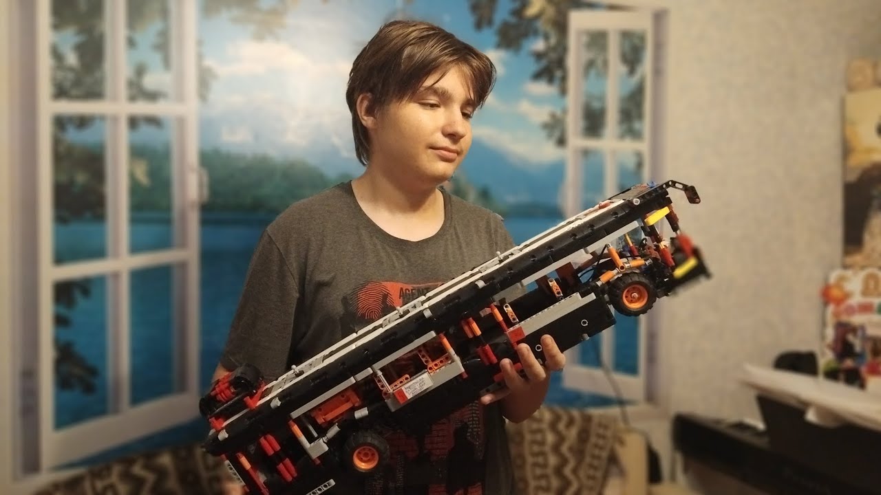Самый большой автобус из Lego Technic в России - обзор