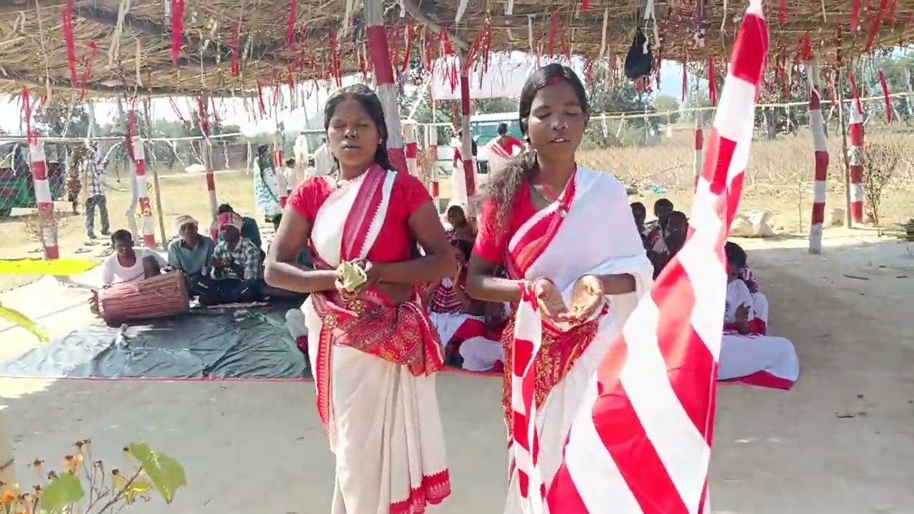 26-2-2026 को खैरा बरैनी धुकुड़िया में प्रेमचंद पाहन के द्वारा दो बोलेरो गाड़ी पुजा किया गया ।