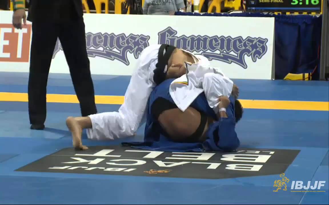 Carlos Holanda v Guilherme Mendes - 2014 IBJJF Worlds Black Belt Light-Featherweight Semi-Final