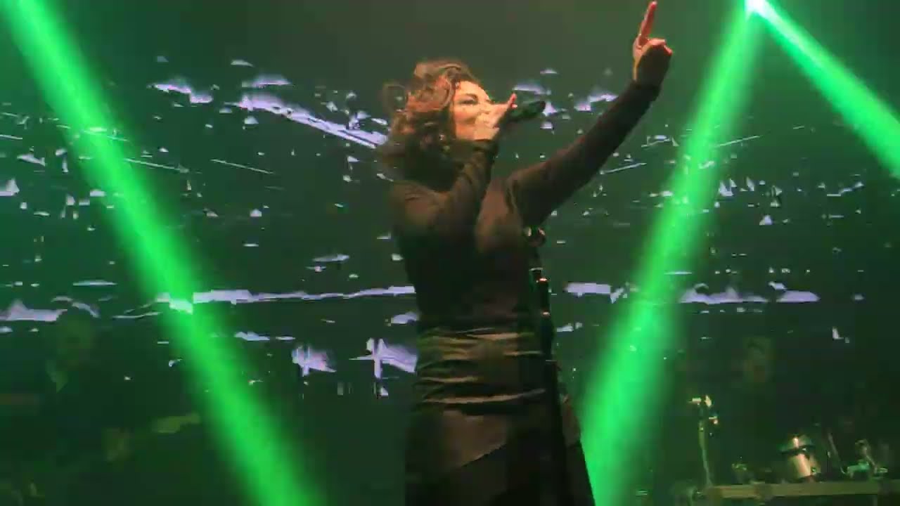 Fatma Turgut - Antidepresan Gülümsemesi (Live At If Performance Hall, İstanbul / 16 Mart 2022)