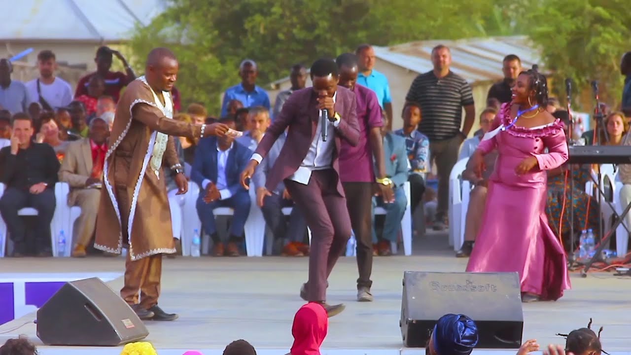 Waonyeshe waone Live Parfomanc