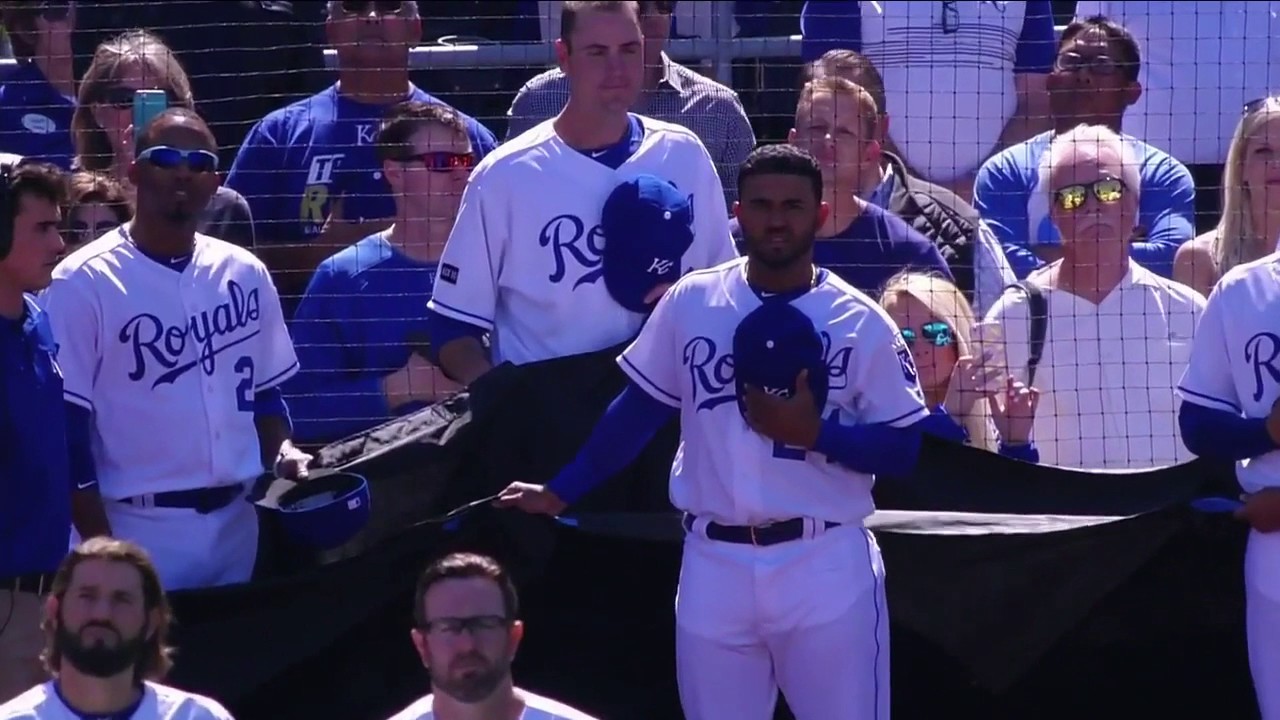 Royals tribute to Yordano Ventura on Opening Day at The K