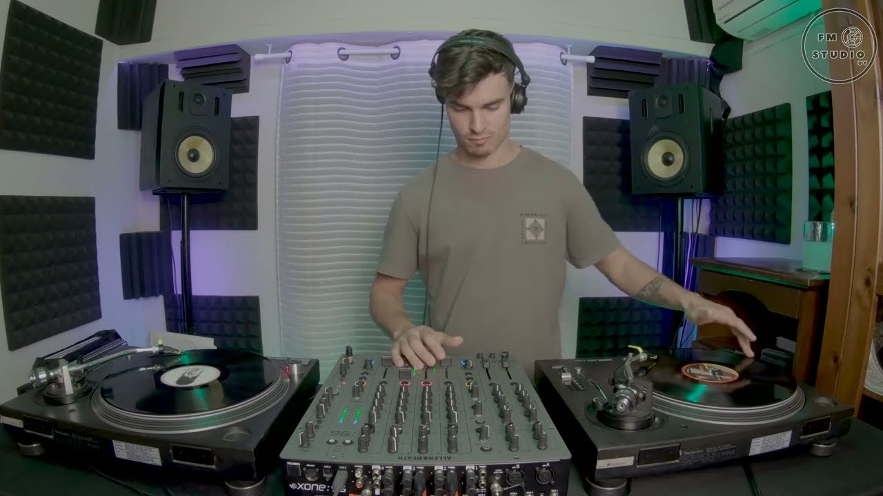 Nico Löwe | FM Studio | Vinyl DJ Session #2
