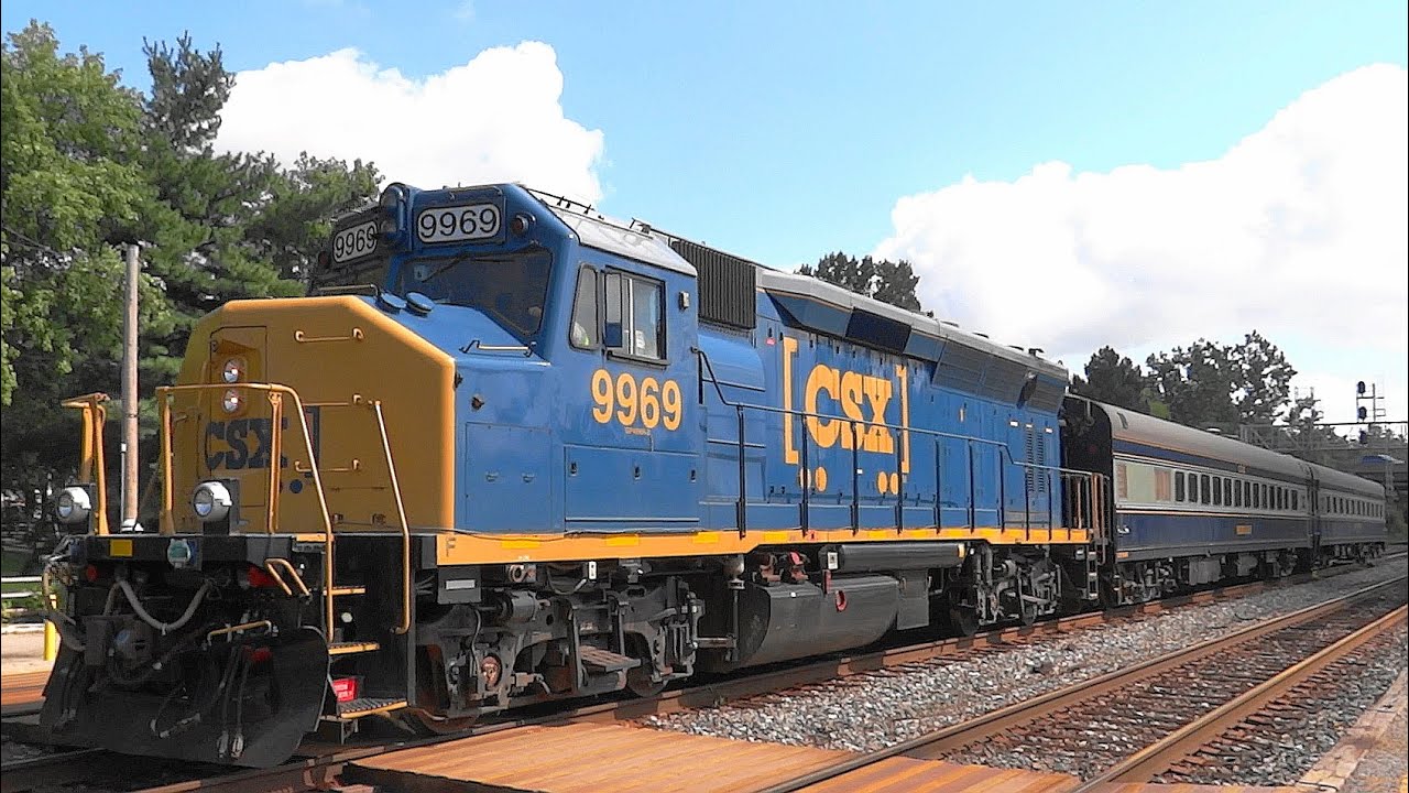 EMD GP40WH-2 Engine Leading CSX Track Geometry Car Train