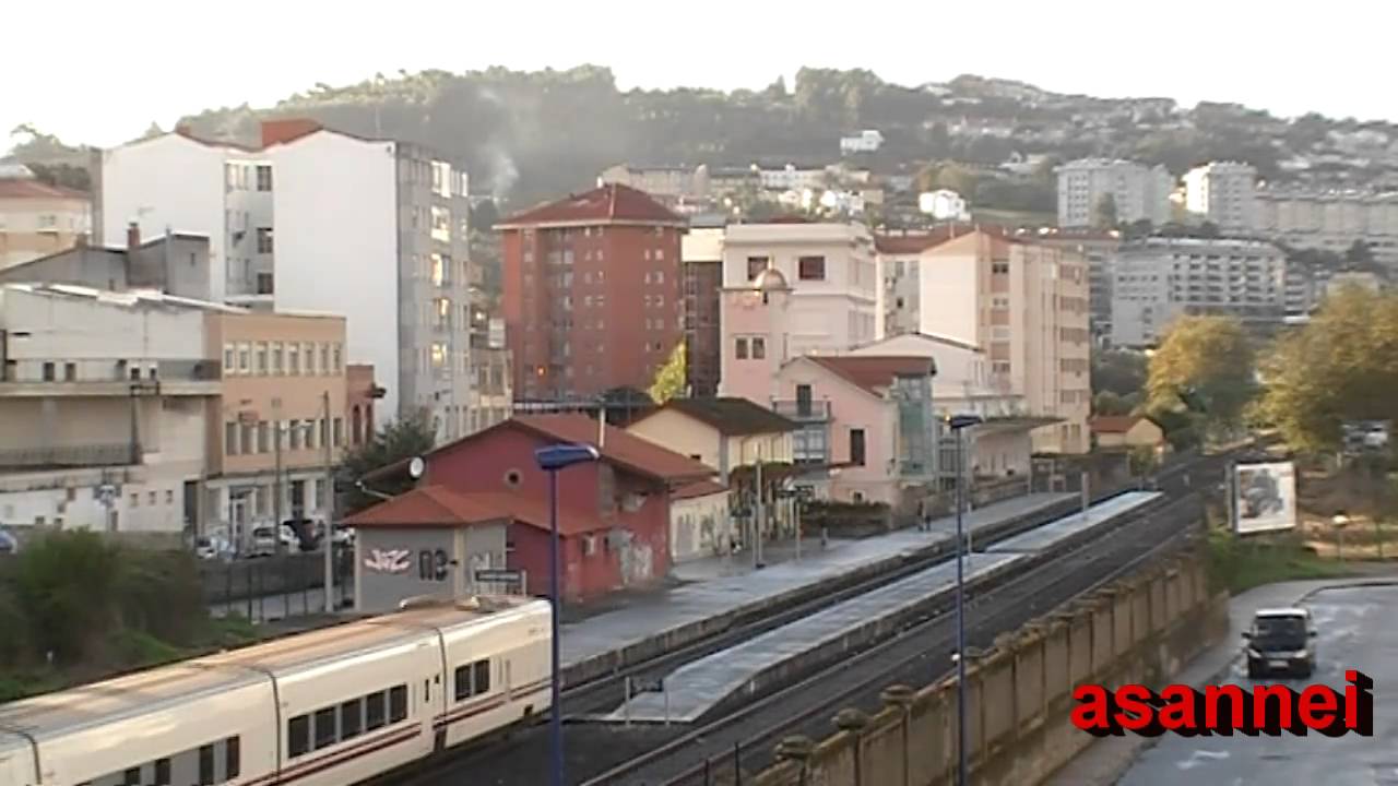 VARIEDAD EN EL TREN HOTEL GALICIA TALGO 7 RAMA A CORUÑA CON LOCOS DIESEL 334 319 333+334 334+334