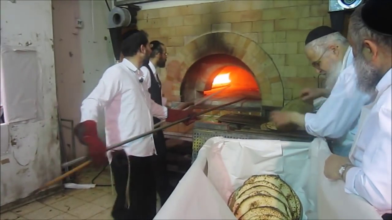אפיית מצות התשעו