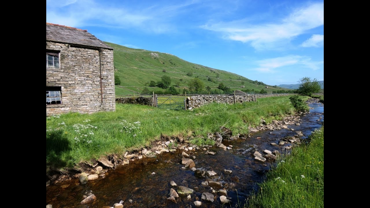 Yorkshire Dales Country Walk   Moorcock Inn to Cotterdale round